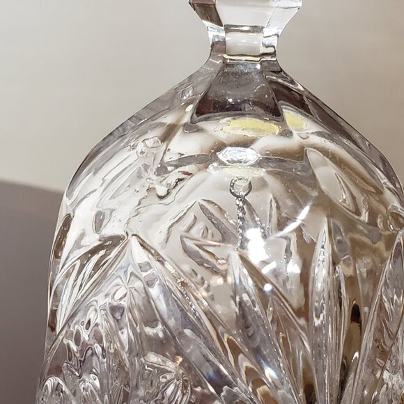 Etched Strawberries Clear Cut Glass Bell Shaped Candle Snuffer 7"1/4 - Picture 3 of 8